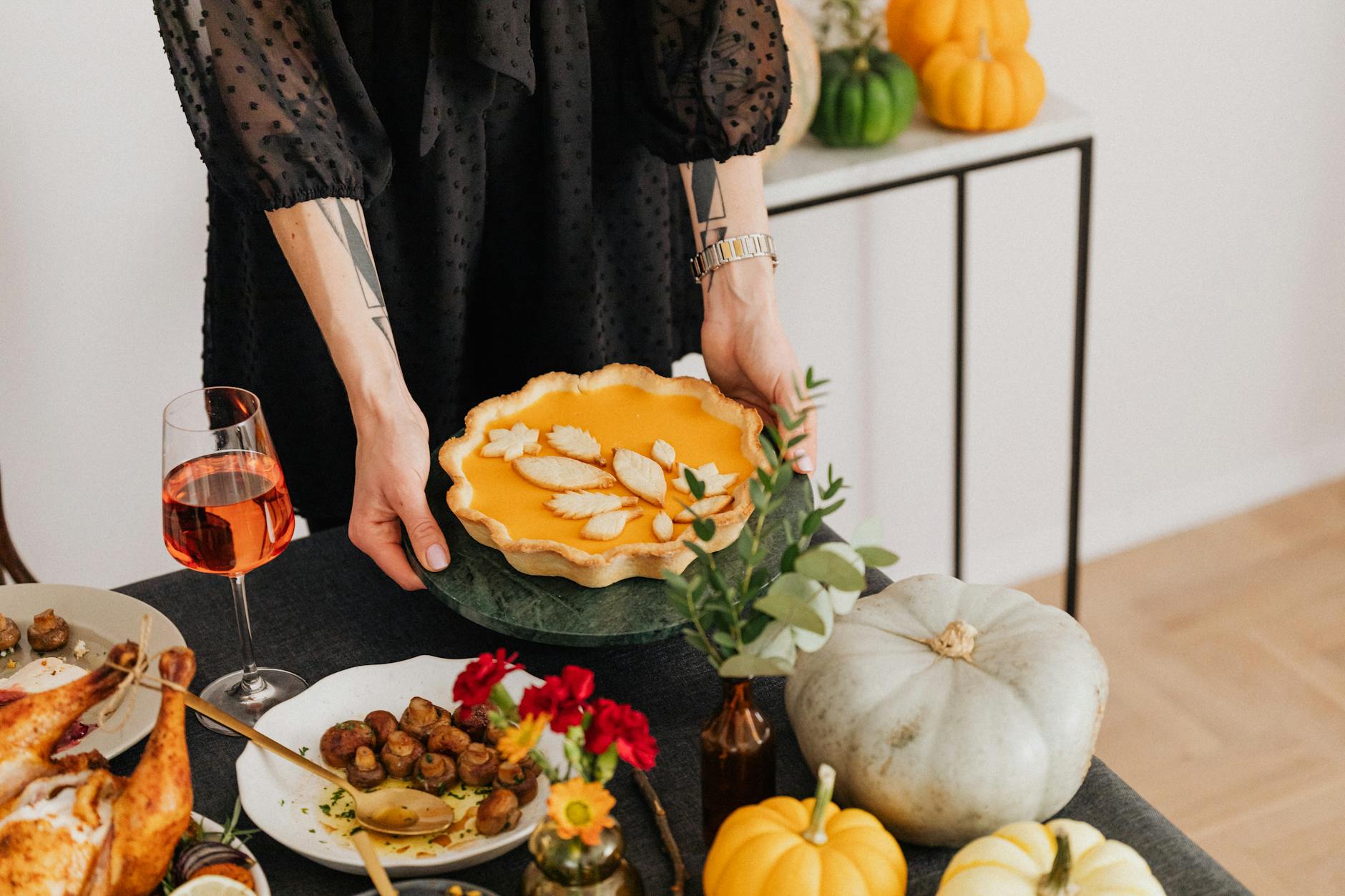 How to Host Thanksgiving: The Ultimate Stress-Free Guide for Home Cooks