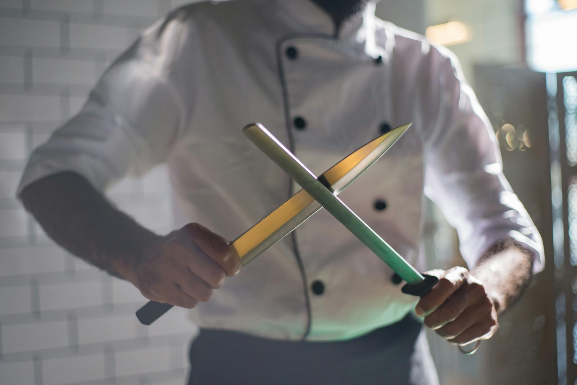 How to Sharpen Kitchen Knives Like a Pro: A Beginner-Friendly Guide to a Razor-Sharp Edge